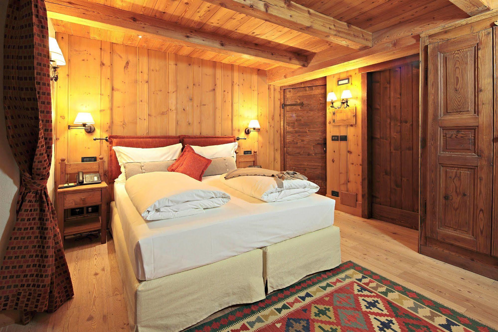 Hotellerie De Mascognaz Champoluc Exterior foto